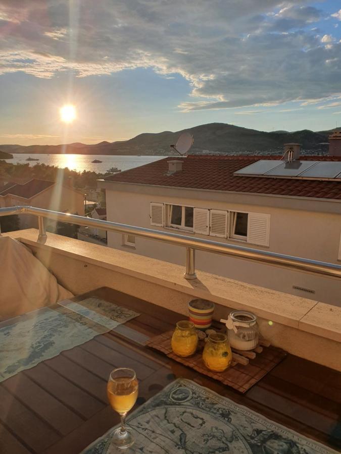 Apartman Tamara Трогир Екстериор снимка